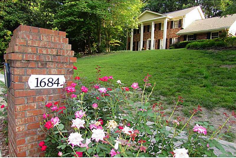 2nd image of 1684 N Springs Dr