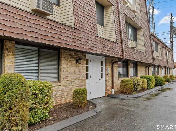 22 Radio Pl APT 8, Stamford, CT 06906