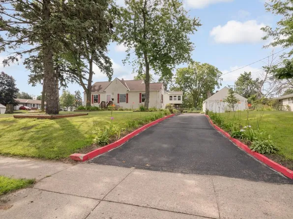 840 Mississippi St NE, Fridley, MN 55432