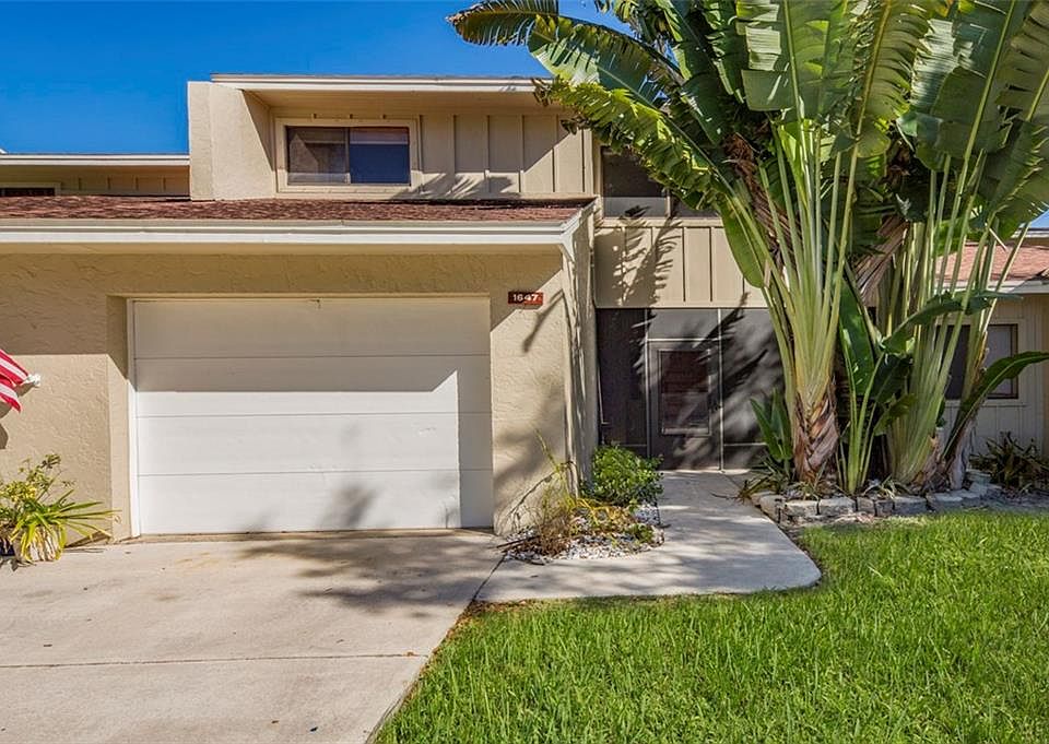 1st image of 1647 SW Crossing Cir