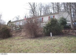 635 Boozy Creek Rd, Blountville, TN 37617