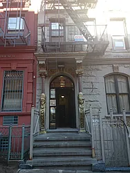 9 West 103rd Street in Manhattan Valley