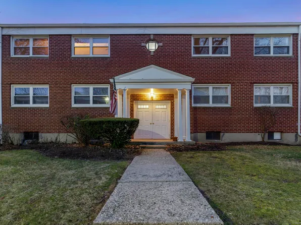 28 Courtland Avenue #4, Stamford, CT 06902