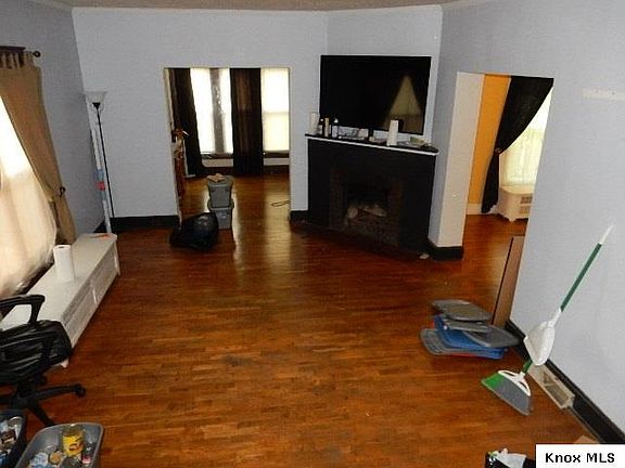 2nd image of 203 E Burgess St