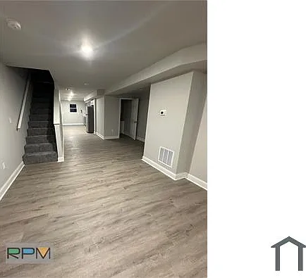 1613 Abbotston St — Photo 1
