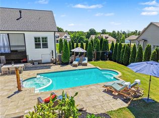 8868 Belews Ridge Rd, Stokesdale, NC 27357