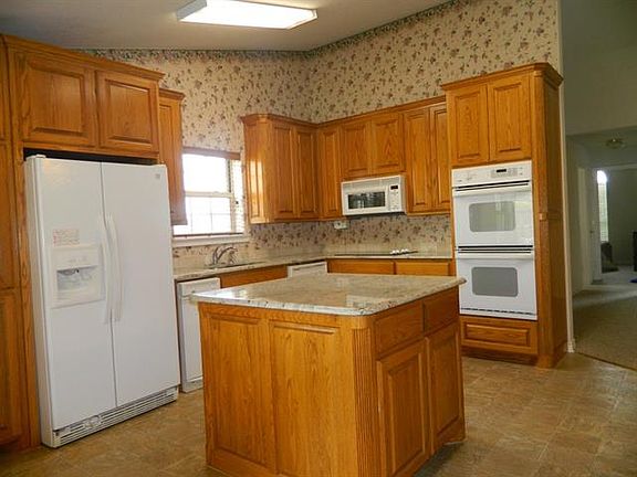 4th image of 3200 Leatherwood Ct