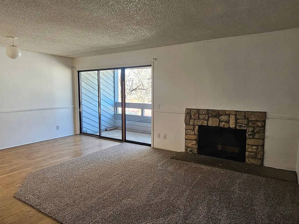 Building Photo - 14001 E Tufts Dr #D05