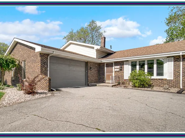 8416 Harrison Ave, Munster, IN 46321