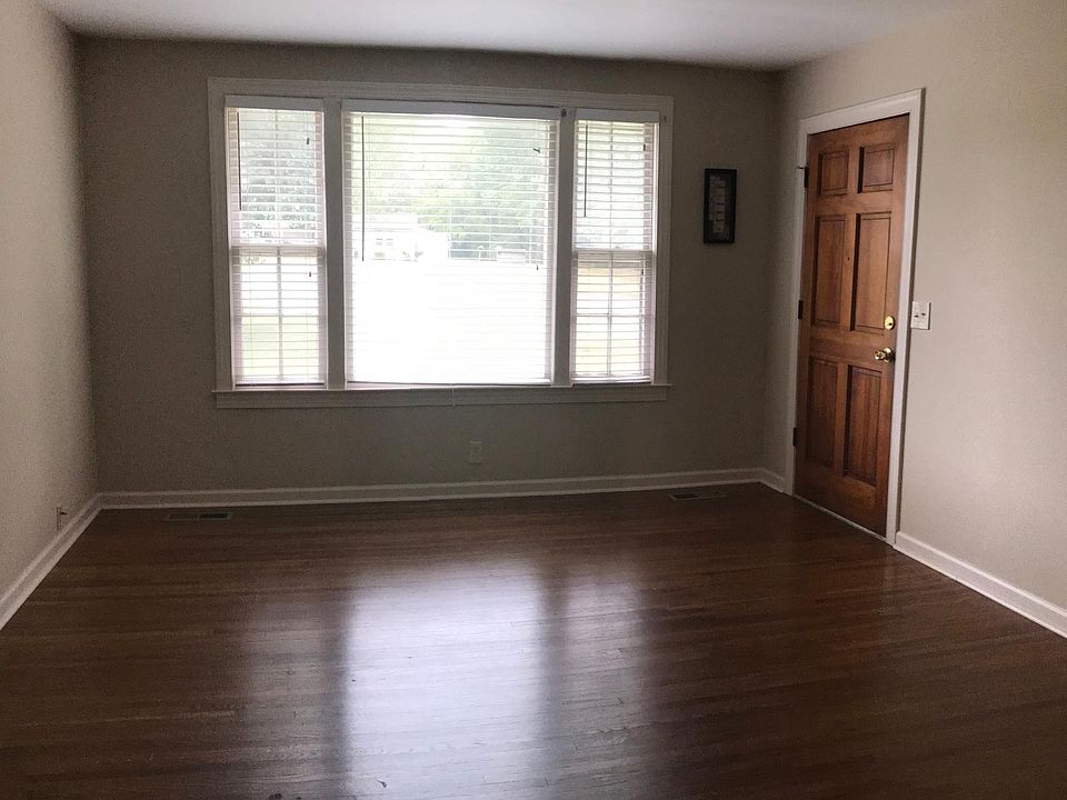 1st image of 625 Gibson Dr #B