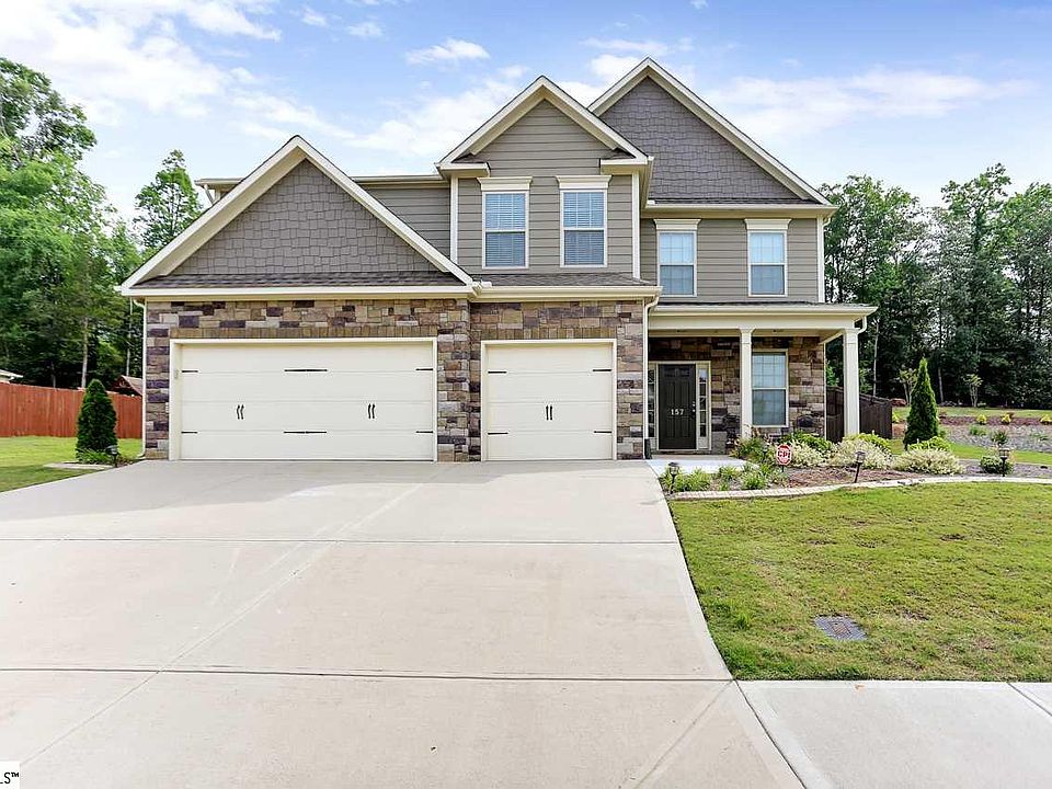 1st image of 157 Carolina Oaks Dr