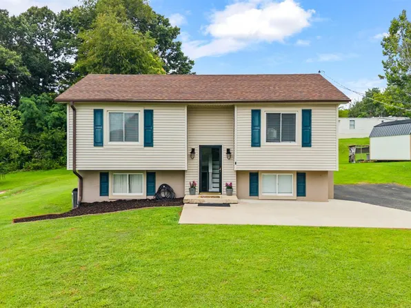 530 Sweeney Cir, Forest, VA 24551