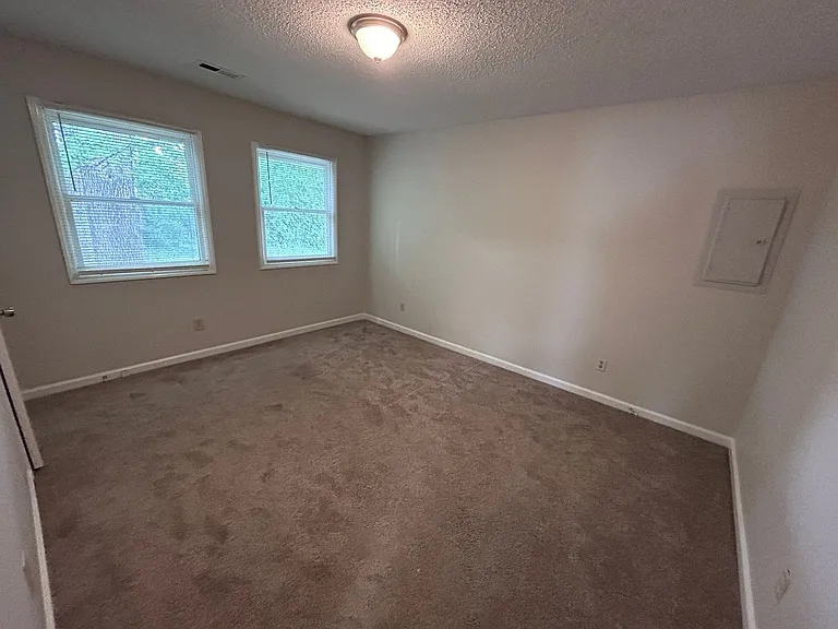 2413 Robbins St — Photo 25