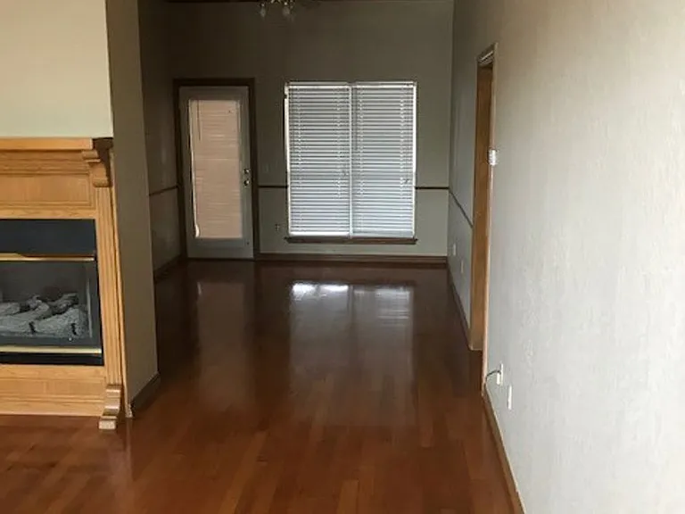 513 Laws Dr — Photo 3