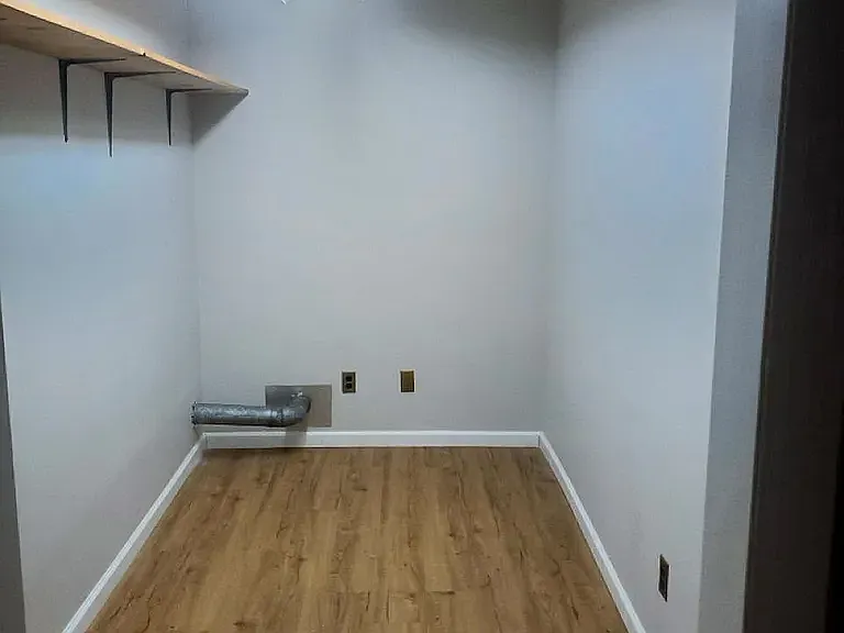 4 bed, $4,300 — Photo 3