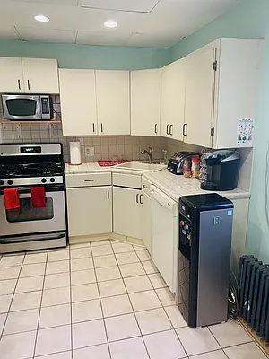 Rented by Voro New York | media 9