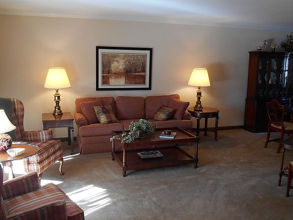 3rd image of 18820 W Arbor Blvd