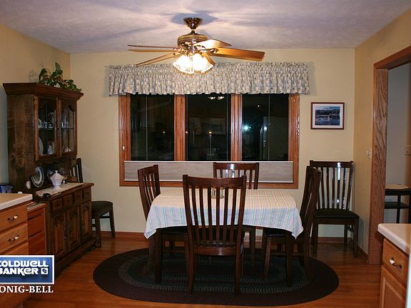 5th image of 542 Katherine Cir
