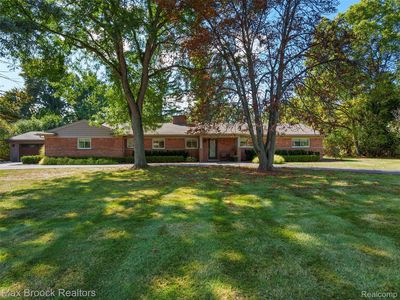 4740 Burnley Dr, Bloomfield Hills, MI, 48304