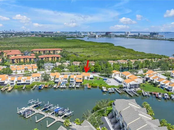 4202 Harbor House Dr #24, Tampa, FL 33615