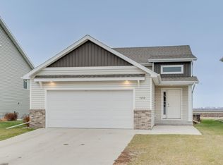 4212 14th Ave S, Moorhead, MN 56560