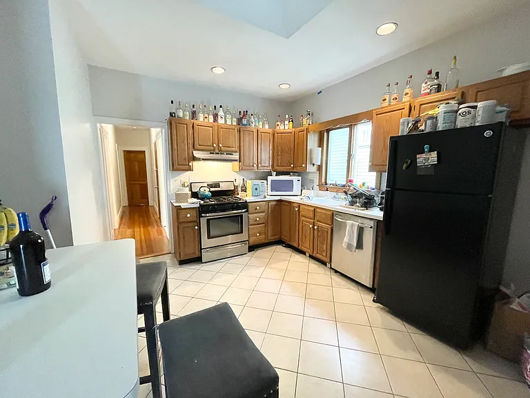 19 Bucknam St #3C — Photo 2