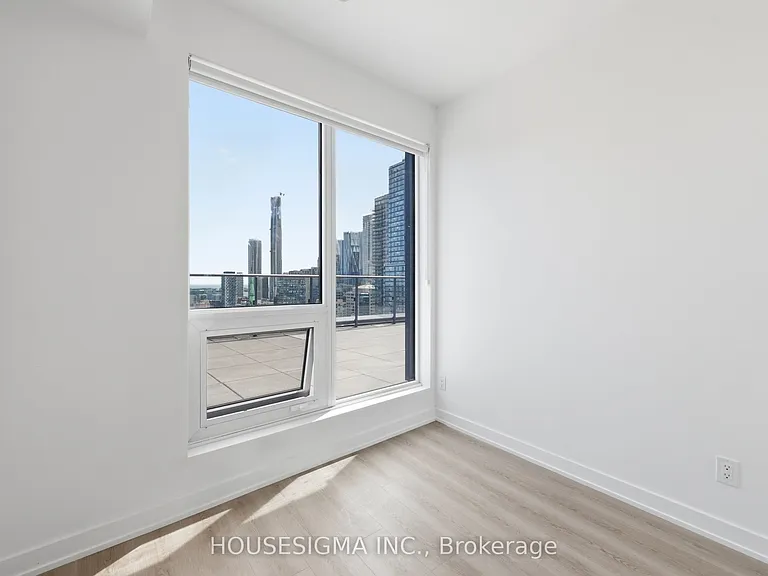 100 Queen St E #2706 — Photo 16