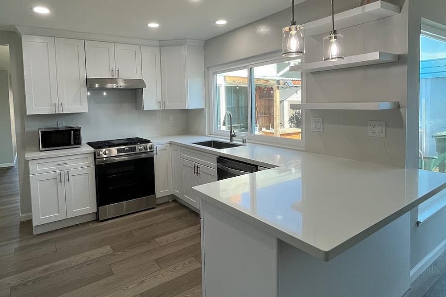 1st image of 1054 Castleton Way