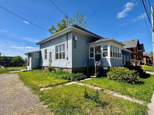 81 Durham St W, Kawartha Lakes, ON K9V 2P8