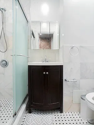 Rented by City Connections Realty | media 22