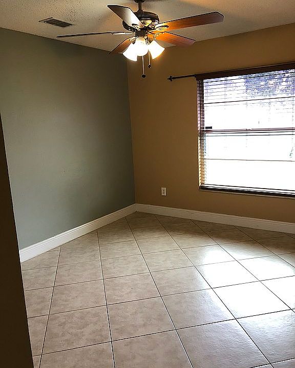 1st image of 1520 Tina Ln