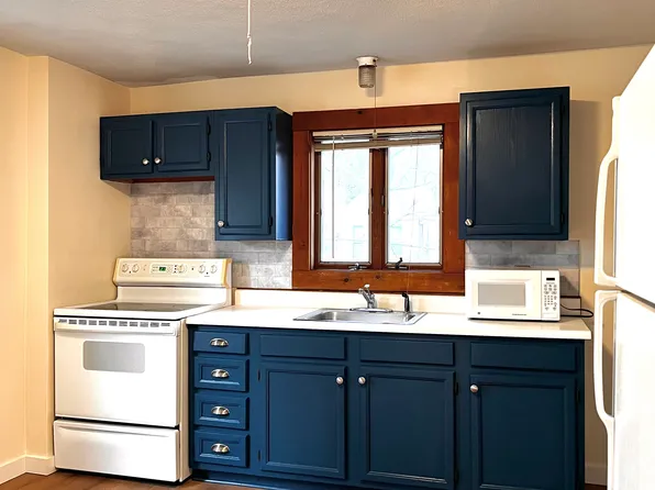 10 Myrtle St #1, Beverly, MA 01915