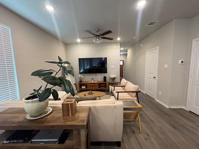 3222 Hampton Dr — Photo 14