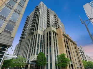 720 N Larrabee St APT 1609, Chicago, IL 60654