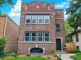 1405 Cleveland St, Evanston, IL 60202