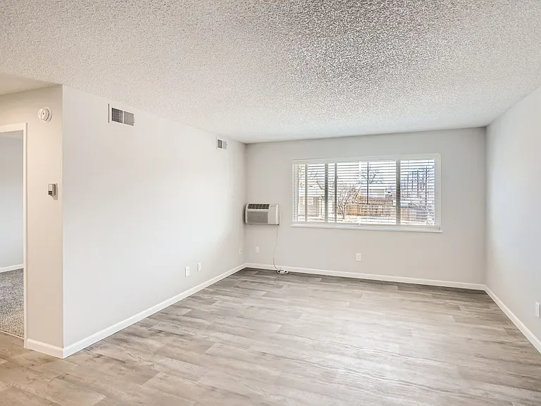 2102 Carmel Dr #206 — Photo 5