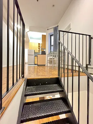 Rented by Avenues Real Estate | media 27