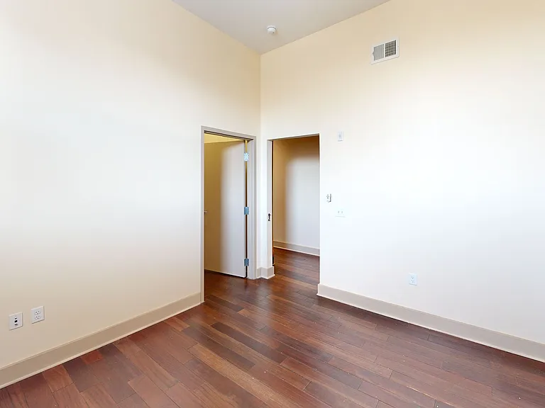 427 Pershing Ave — Photo 46