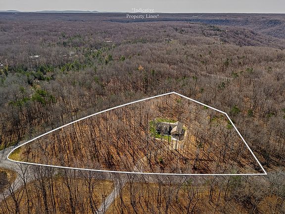 4th image of 411 Cumberland Cove Rd