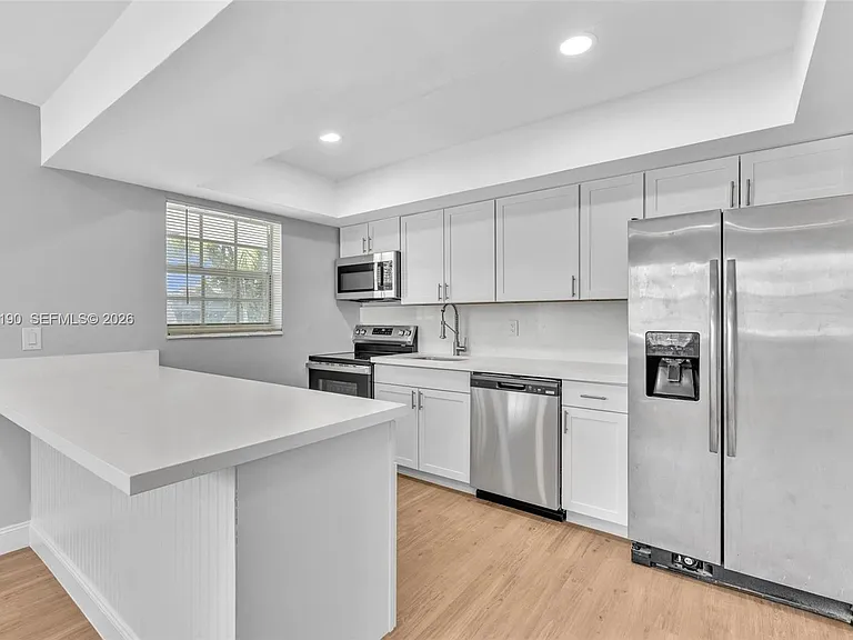 161 NW 40th St #1 — Photo 7