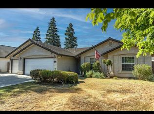 2817 W Elowin Ct, Visalia, CA 93291