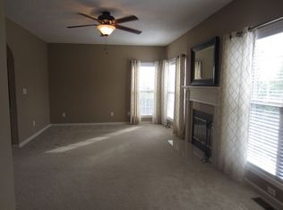 4500 Pebble Brook Cir, Lexington, KY 40509