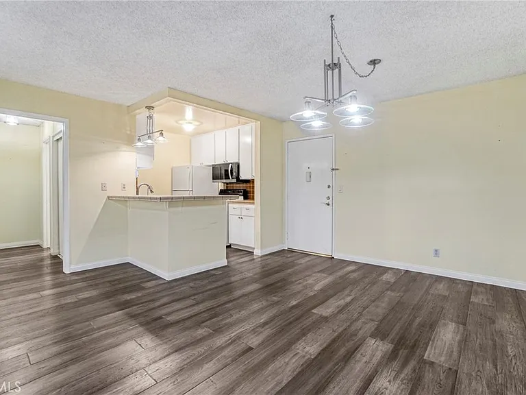 8650 Gulana Ave — Photo 8