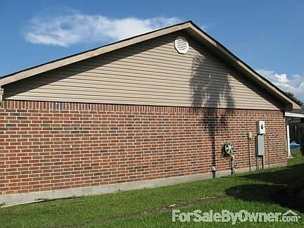 2nd image of 2737 Oak Leaf Dr