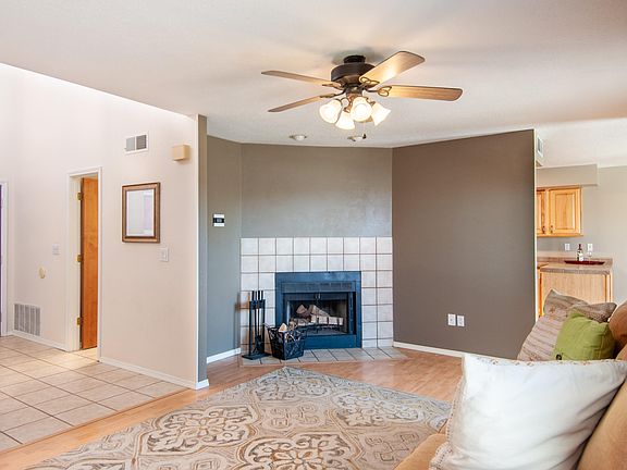 4th image of 6932 White Pine Pl NE