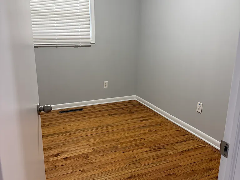 315 Kansas Ave — Photo 11