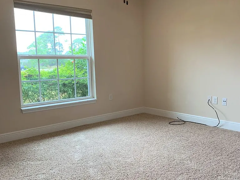 3273 SW Rosser Blvd — Photo 13