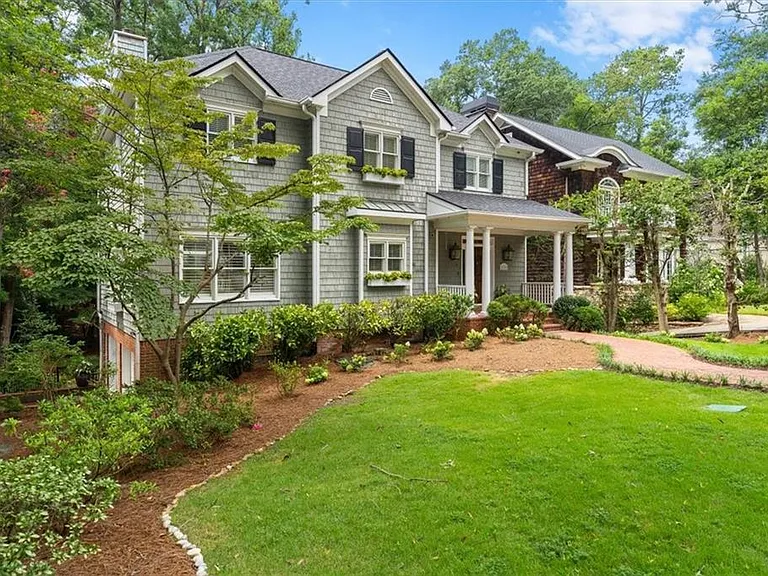 2190 Stephen Long Dr NE — Photo 2