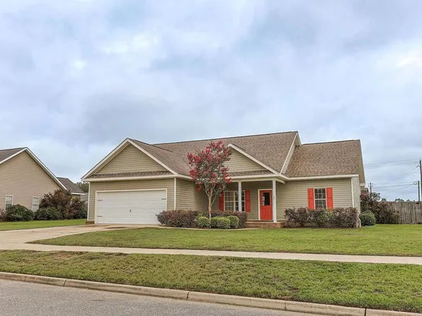 107 Willow Way, Headland, AL 36345