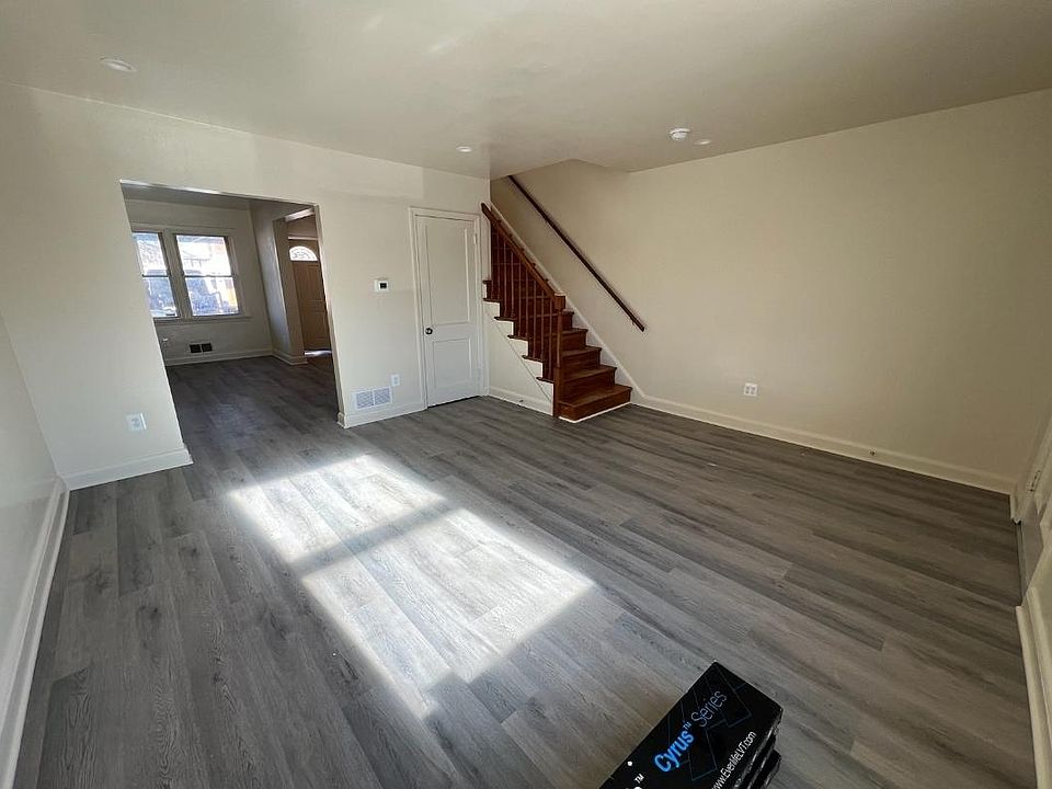 1st image of 433 Grovethorn Rd